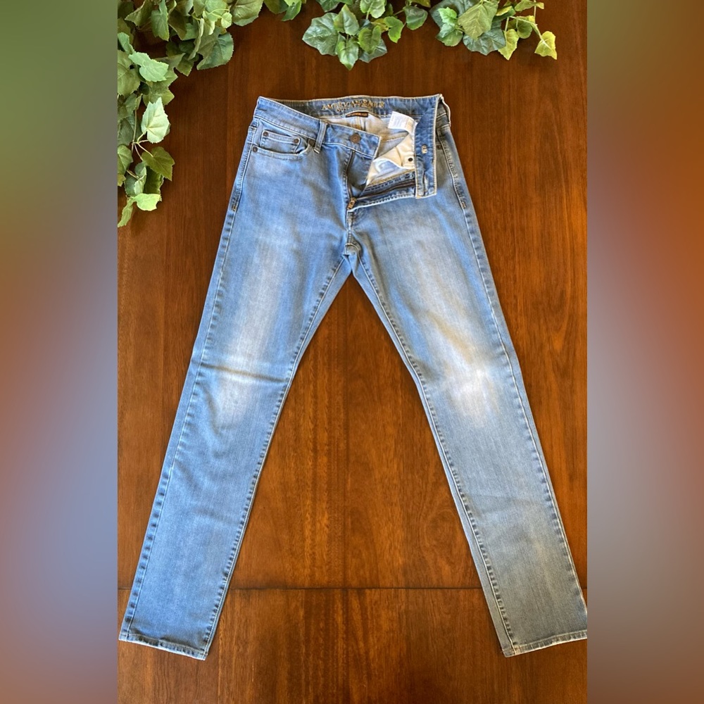 Men’s Light Blue 360 Extreme Flex Slim Jeans Size 29 x 32